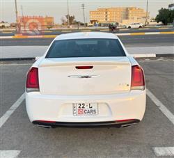 كرايسلر 300